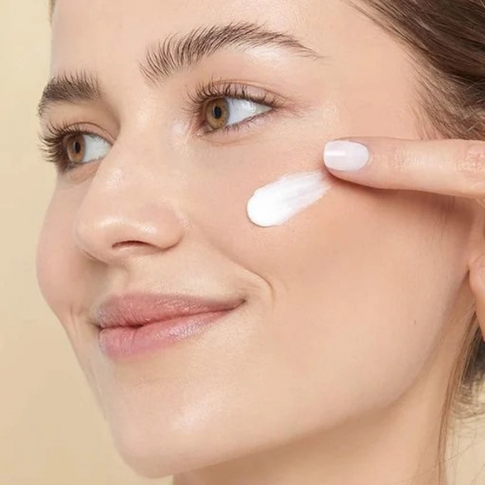 Активний нічний пілінг для шкіри обличчя Embryolisse Active Night Peeling - Фото 3